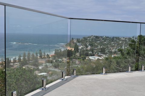 1200x 900mm NATIONWIDE DELIVERY 10mm Toughened Glass Glass Balustrade Panels 