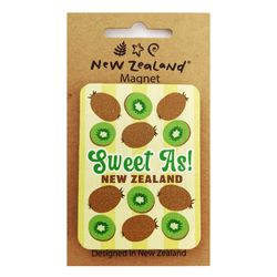 MAGNET NZ SWEET AS KIWIFRUIT 7.5 CM WOOD