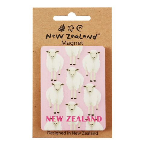 MAGNET NZ SHEEP 7.5 CM WOOD