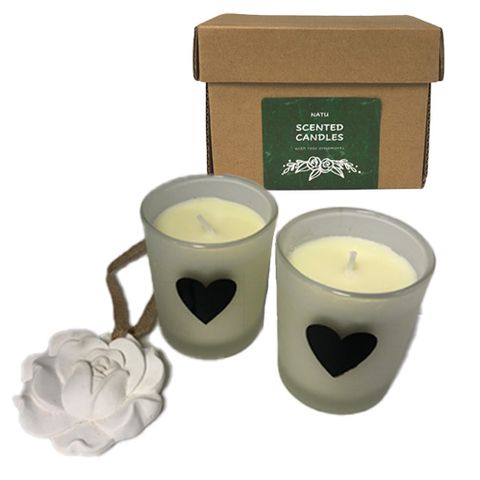 SCENTED CANDLES WITH ROSE ORNAMENTS