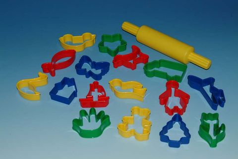 DOUGH CUTTER SET 17pce