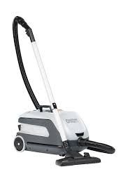 NILFISK VP600 BATTERY VACUUM CLEANER