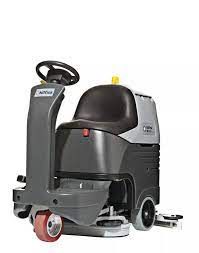 NILFISK BR752 RIDE ON FLOOR SCRUBBER