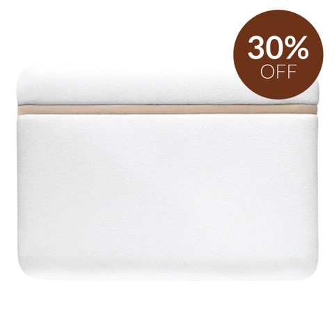The Curve Queen Bedhead - White Boucle