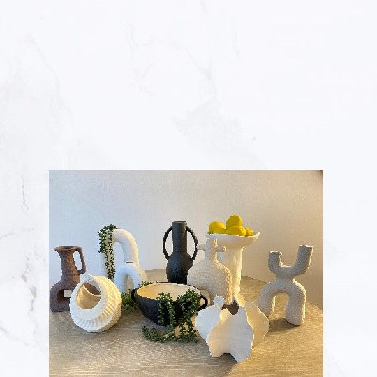 <h2></h2><h3>Be the first to see our new collection</h3><button>Explore Now</button>