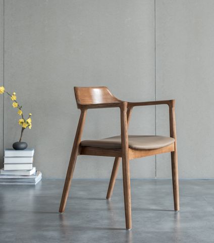 Kinsey Mid-Century Dining Chair