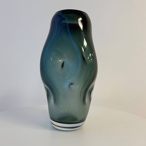 Fleur Dimpled Glass Vase - Ocean Blue