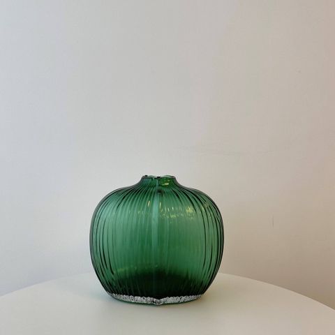 Fleur Shoulder Glass Vase - Small Emerald