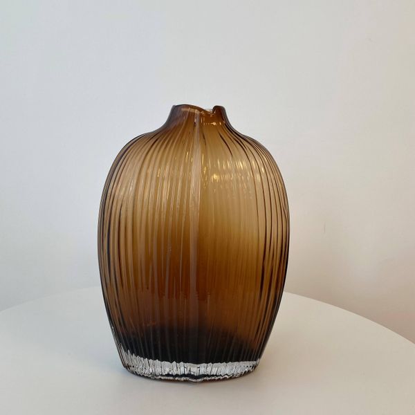 Fleur Shoulder Glass Vase - Large Amber