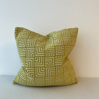 Feather Filled Accent Cushion, Citron Edge