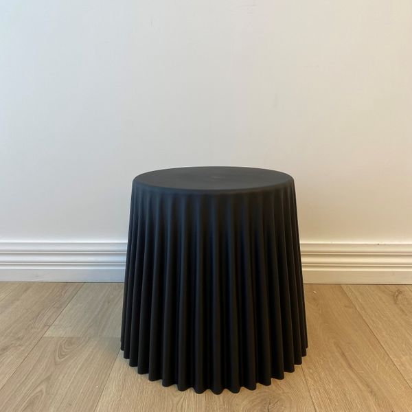 Gus Indoor / Outdoor Stool, Black