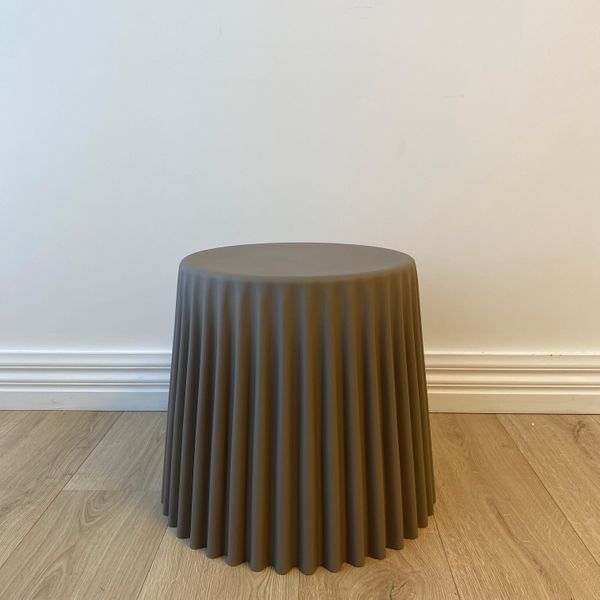 Gus Indoor / Outdoor Stool, Mid Grey
