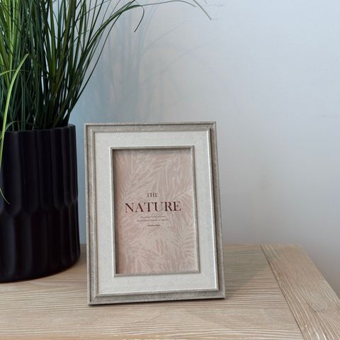 Sandstone Photo Frame &ndash; 4 x 6 in