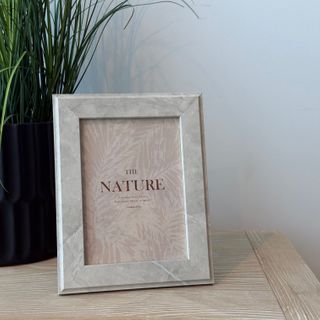 Moscato Marble Photo Frame &ndash; 5 x 7 in