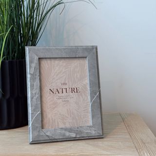 Pacific Grey Marble &ndash; 5 x 7 in