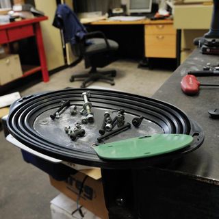 Magnetic Parts Tray Oval ***