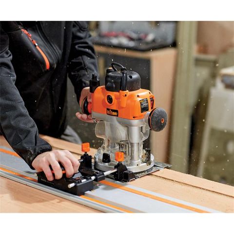 Triton 2400W Dual Mode Precision Plunge Router