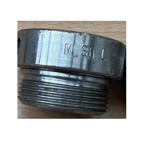 INSERT TO Suit VM100 M30 ***