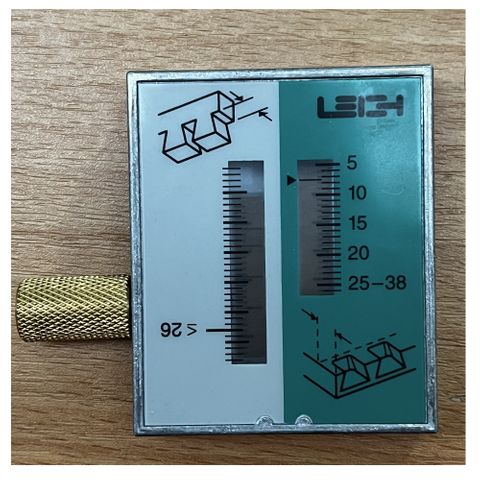 Leigh L/H Metric Scale assembly ***