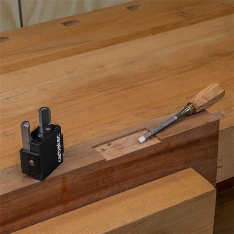 Carbatec 90 Degree Double Spring-Loaded Corner Chisel