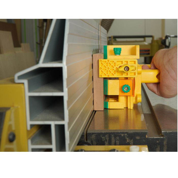 MicroJig GRR-Ripper Max - includes new SafeRip Kit