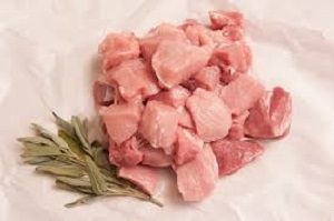 CHICKEN THIGH MEAT DICED x KG 20x20