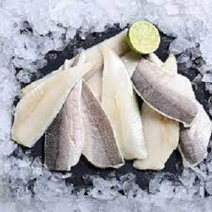 SEA FROZEN 4/6 HAKE FILLET SKIN ON PAC WEST x 5kg (2)