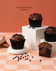 CUPCAKE ULTIMATE CHOCOLATE FILLED PRIEST x 8 (6)