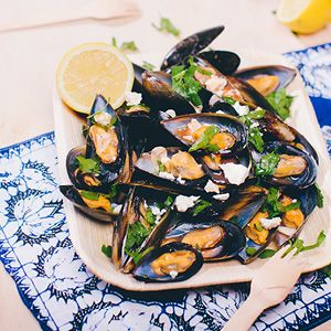 Recipe - Ouzo Steamed Mussels