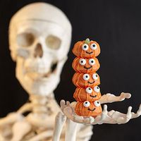 Recipe - Stacked Jack-O-Lanterns Mini Doughnuts