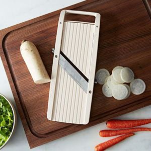 Mandolines & Slicers