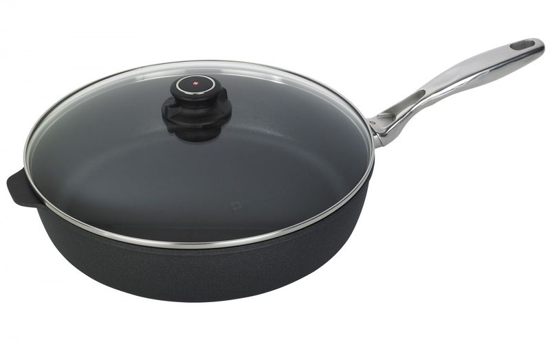 SAUTE PAN 32CM W/GLASS LID, XD CLASSIC