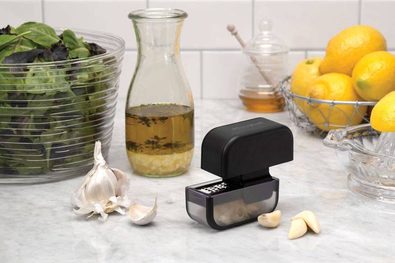 CUTTER/GRATER GARLIC, MICROPLANE