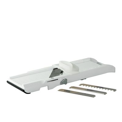 BENRINER SLICERS/SHREDDERS