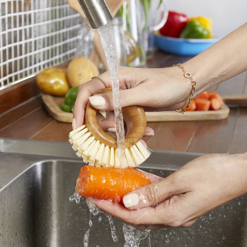 Full Circle Ring Vegetable Brush