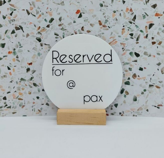 Shop RESERVED SIGN RND WHT CUSTOMIZABLE 120MM - Chef’s Hat