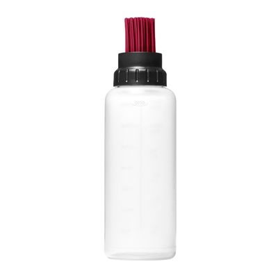 OXO Good Grips Medium Chef's Squeeze Bottle | Pack of 5