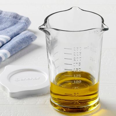 MEASURING GLASS W/LID 250ML, ANCHOR