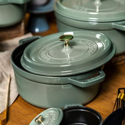 COCOTTE ROUND EUCALYPTUS 24CM/3.8LT, STAUB