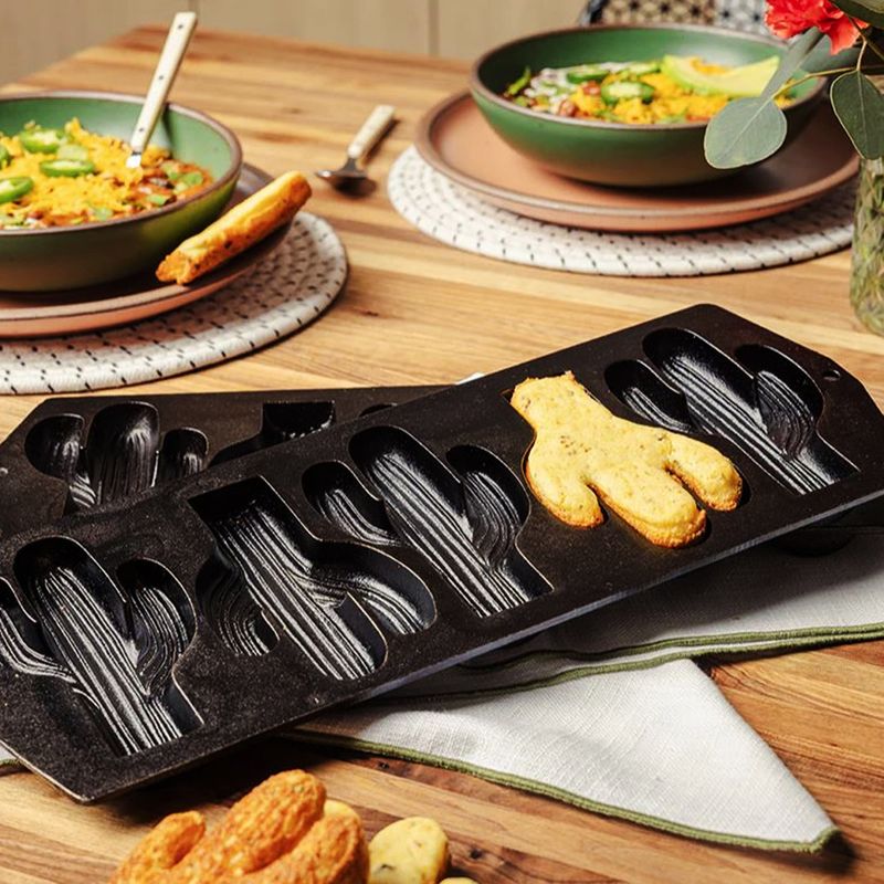 PAN CACTUS CAST IRON LODGE