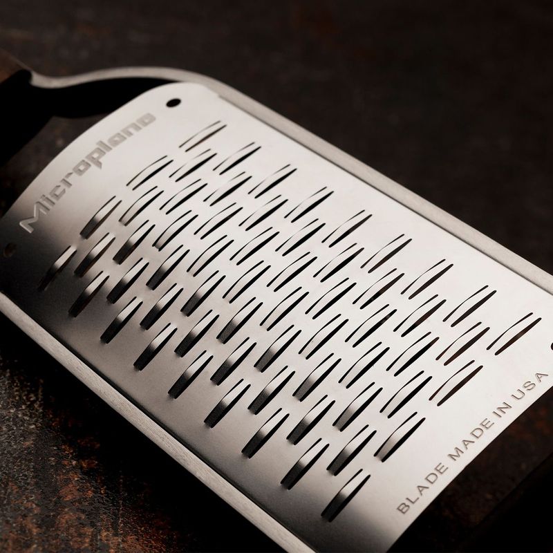 GRATER MEDIUM RIBBON WOOD HD, MICROPLANE MASTER