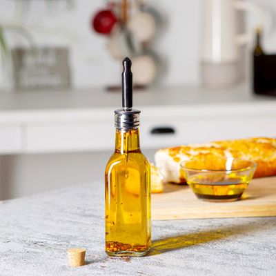 OLIVE OIL POURER BOTTLE W/CORK LID 170ML