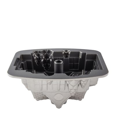 BUNDT PAN GINGERBREAD HOUSE, NORDICWARE