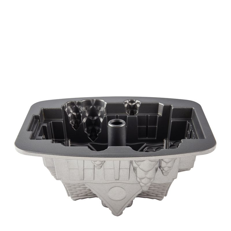 BUNDT PAN GINGERBREAD HOUSE, NORDICWARE