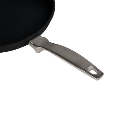 FRYPAN 28CM, SWISS DIAMOND XCD CERAMIC IND