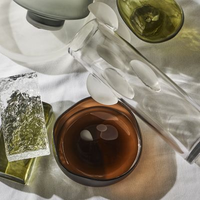 BOWL SERVING GLASS AMBER 22.5CM, NEVOSO