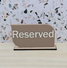 RESERVED SIGN SLANTED RECT BROWN W/BASE 90X50MM
