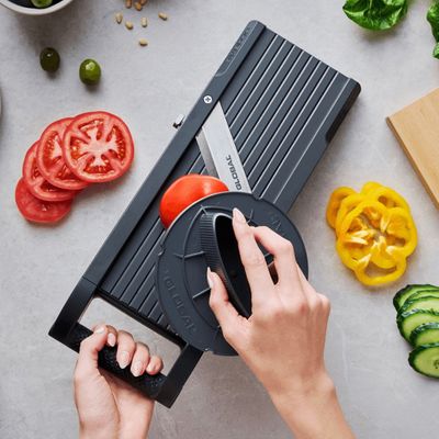 MANDOLINE SLICER VEGE 95MM BLACK, GLOBAL