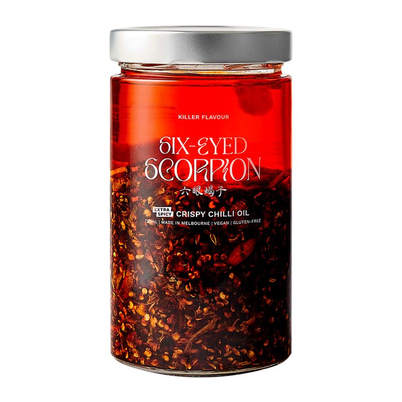 CRISPY CHILLI OIL EXTRA SPICY 720ML, SIX EYED SCORPION