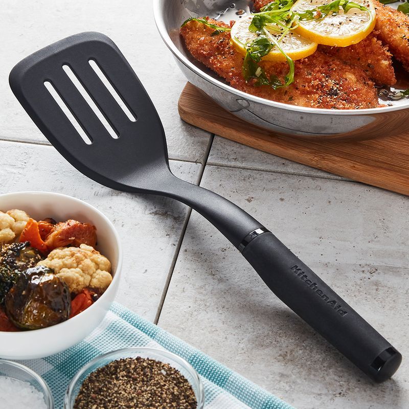 TURNER SLOTTED MATTE BLACK, KITCHENAID